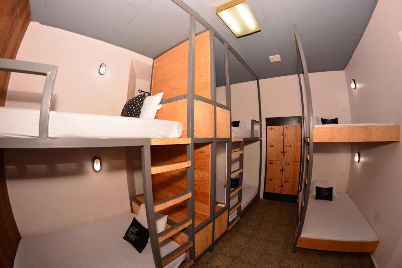 Hostal Sole Santa Ana Luaran gambar